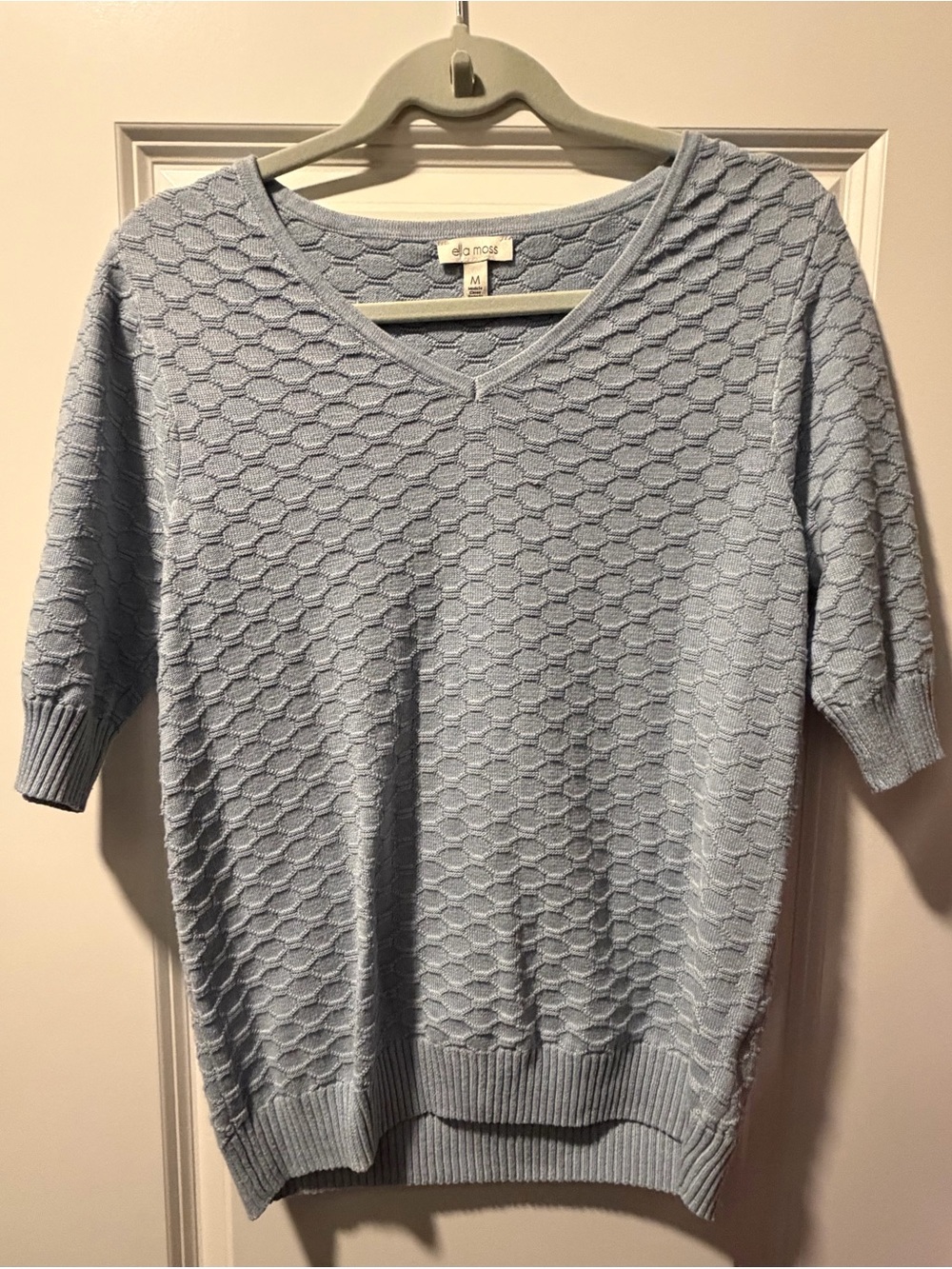 Ella Moss Women's Light Grayish Blue Textured V-Neck Sweater